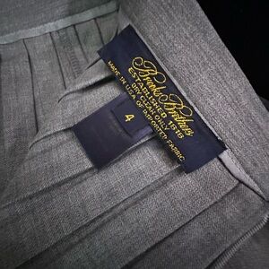 NWOT Brooks Brothers Gray Classic Pleated Skirt with Fine Weave
